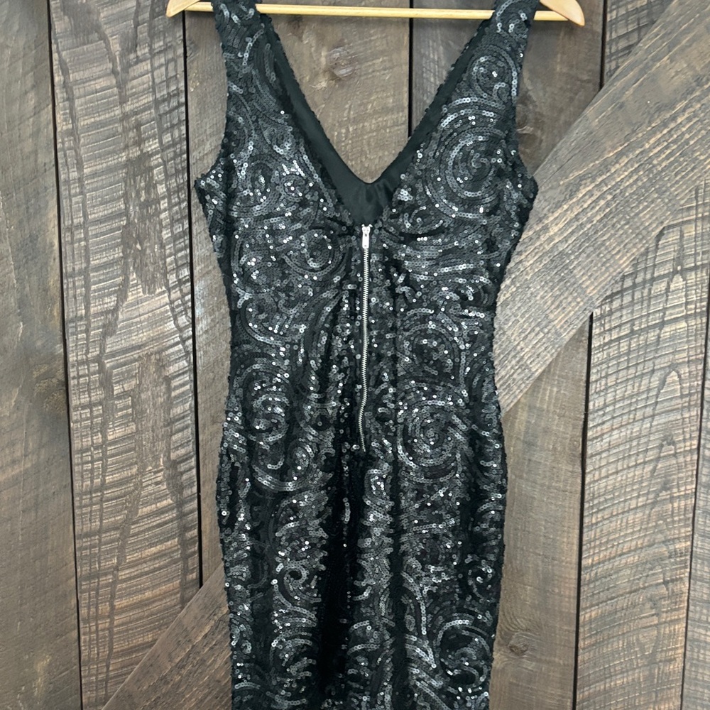 Black V-Neck Sequin Mini Dress - Picture 2 of 7